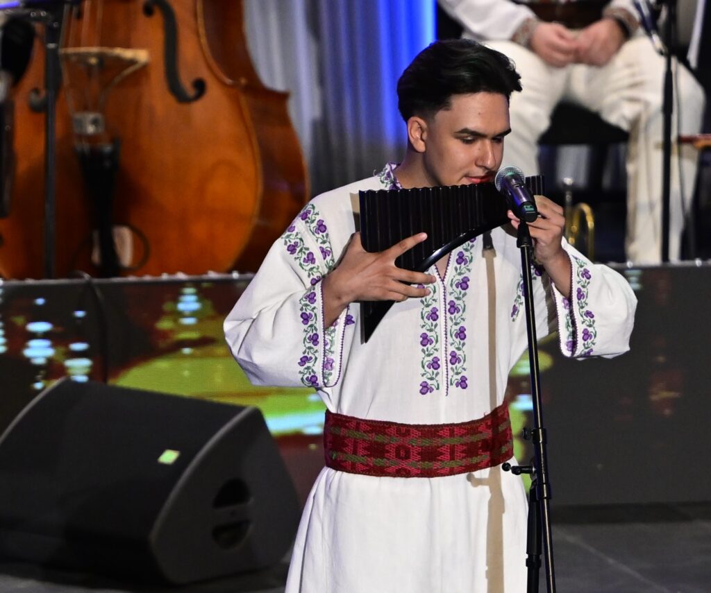 Prima Seară:  Ioan Valeriu Nae