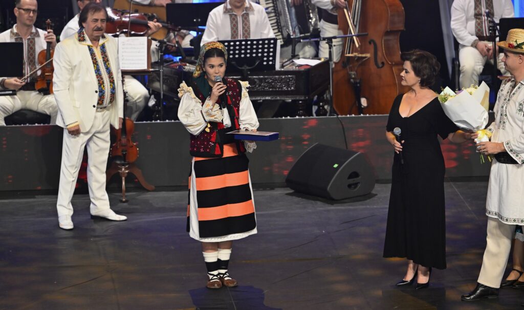 Premiul special pentru tinerețe – Iulia Ioana Vlad