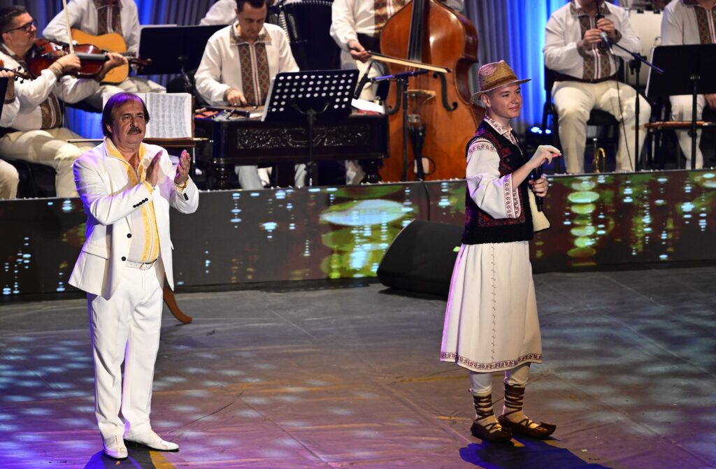 Prima Seară: Iulian-Gabriel Liu