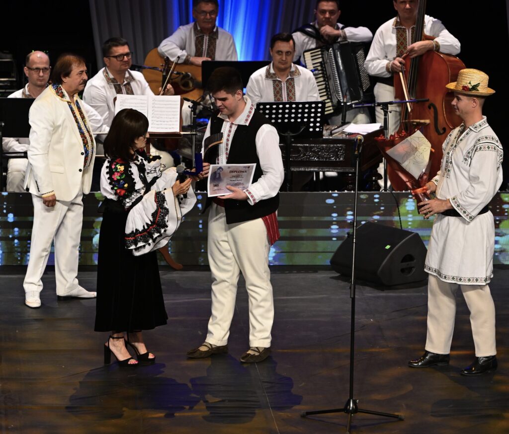 Premiul I – secțiunea instrumentală - Viorel Papuc